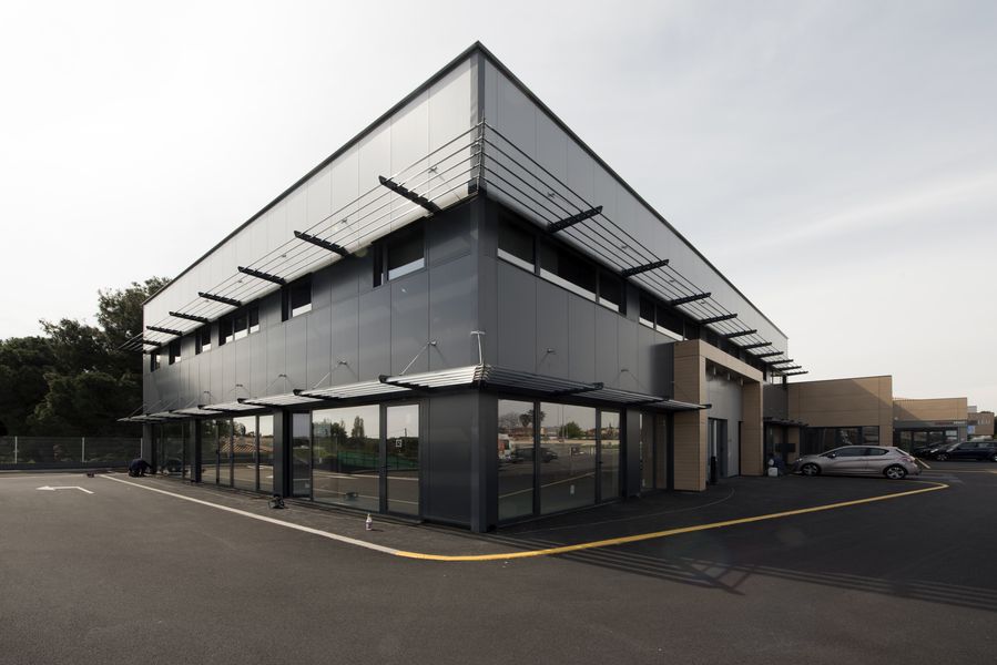 Construcción nave comercial con Estructuras Metálicas CBP